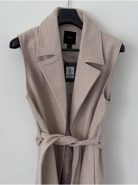 Forever 21 Sleeveless Long Vest in Light Beige